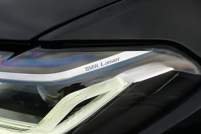 BMW M5 view 11