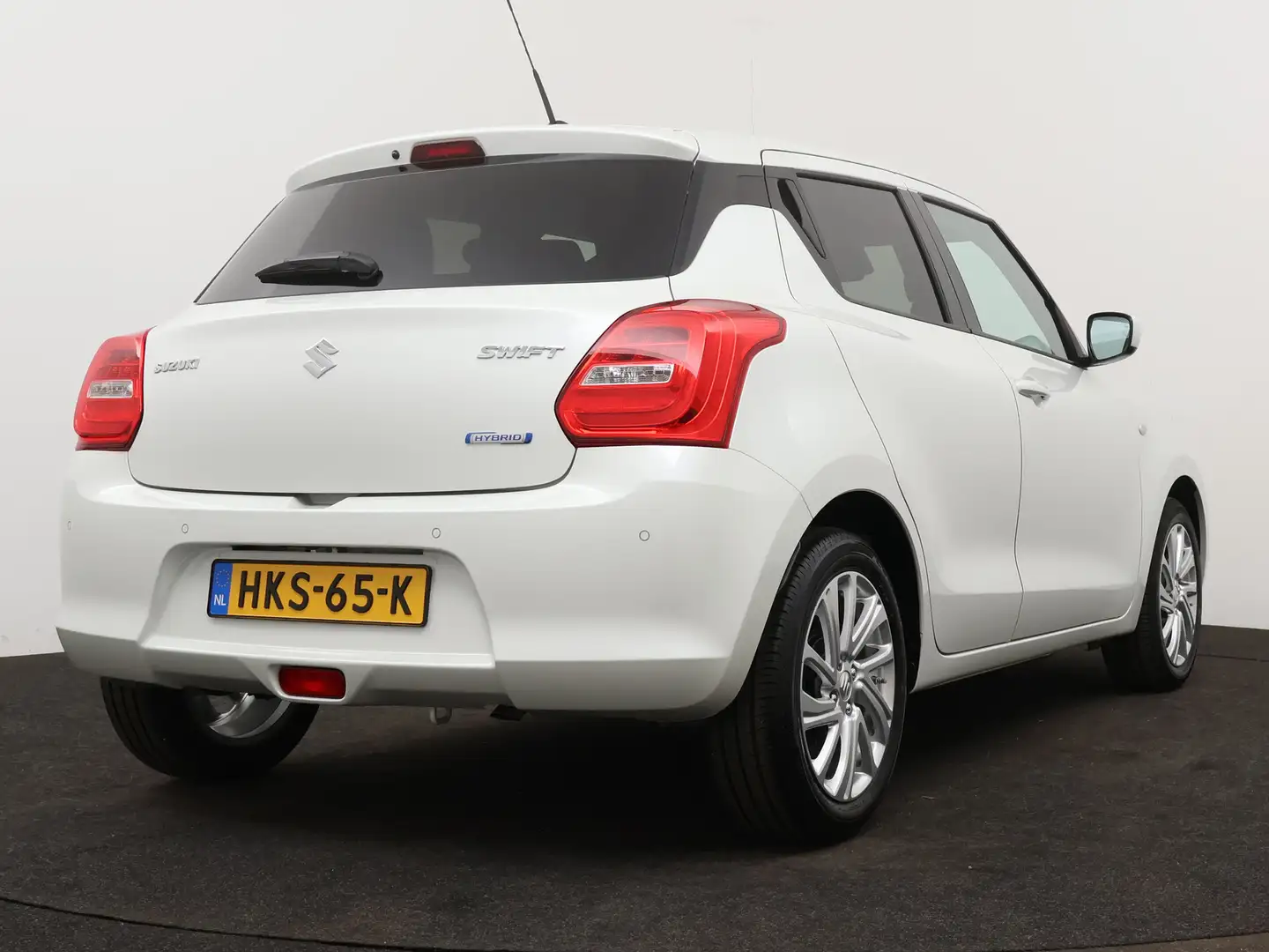 Suzuki Swift 1.2 Select Smart Hybrid Limited | Apple Carplay/An Wit - 2