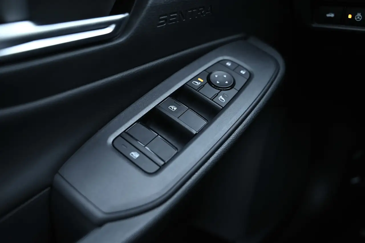 Nissan Sentra снимка Nissan Sentra