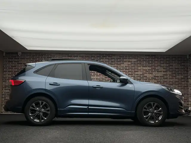 Ford Kuga view 4
