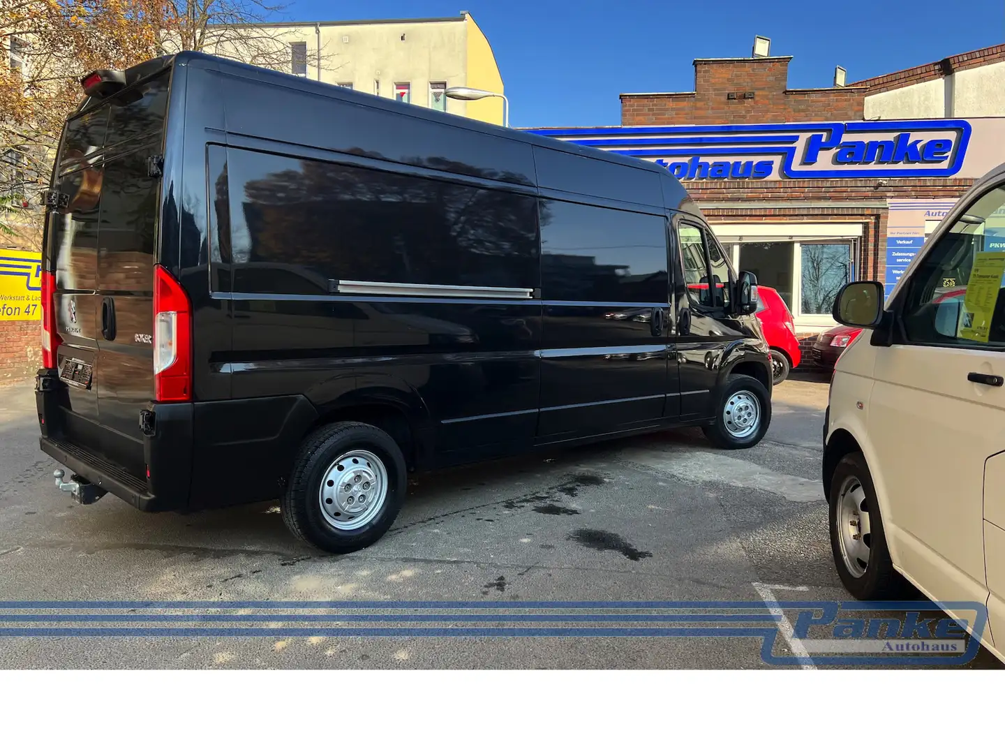 Peugeot Boxer 335 L3H2 Pro BlueHDi 140 Stop&Start Noir - 2