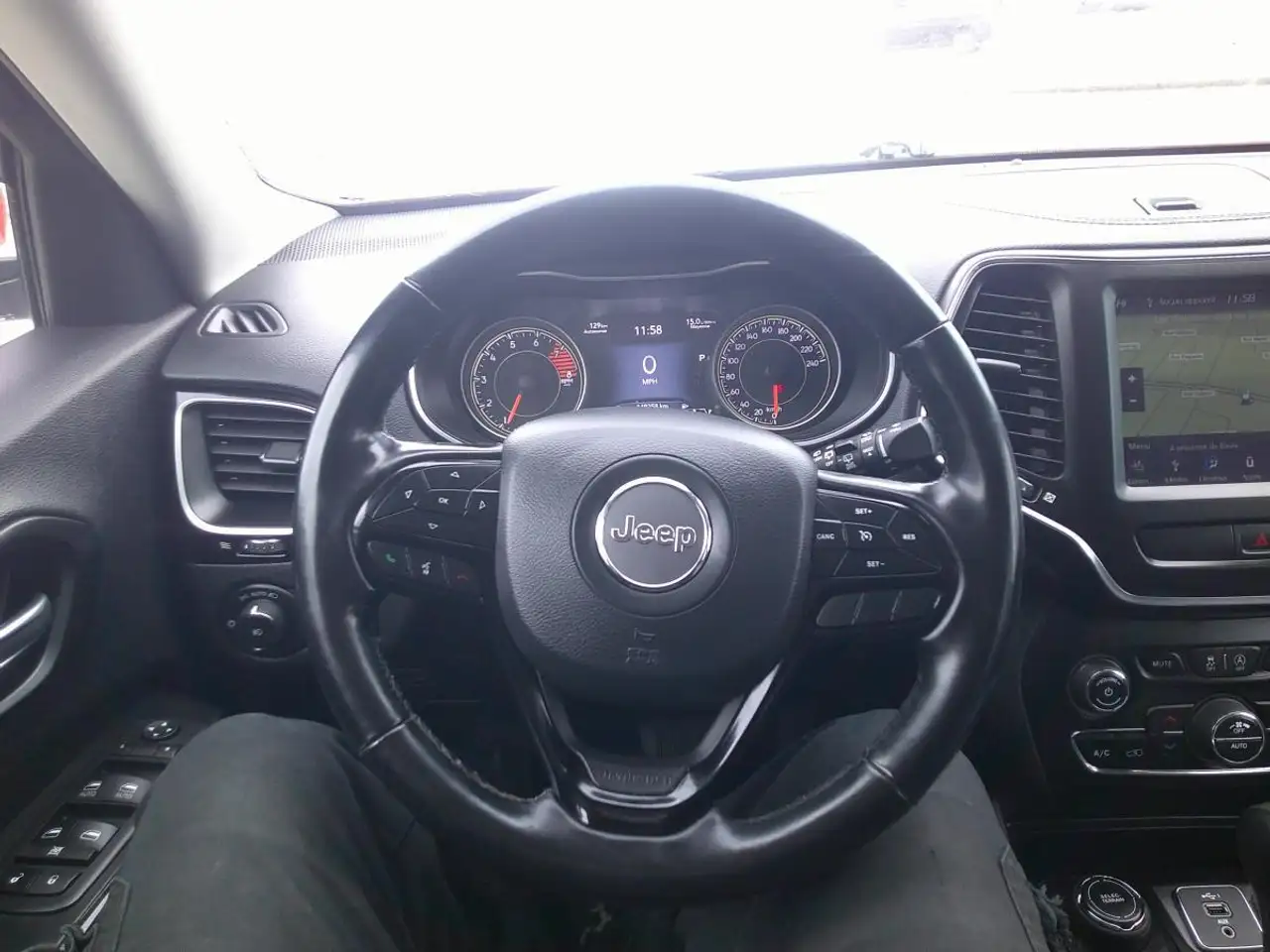 Jeep Cherokee photo Jeep Cherokee
