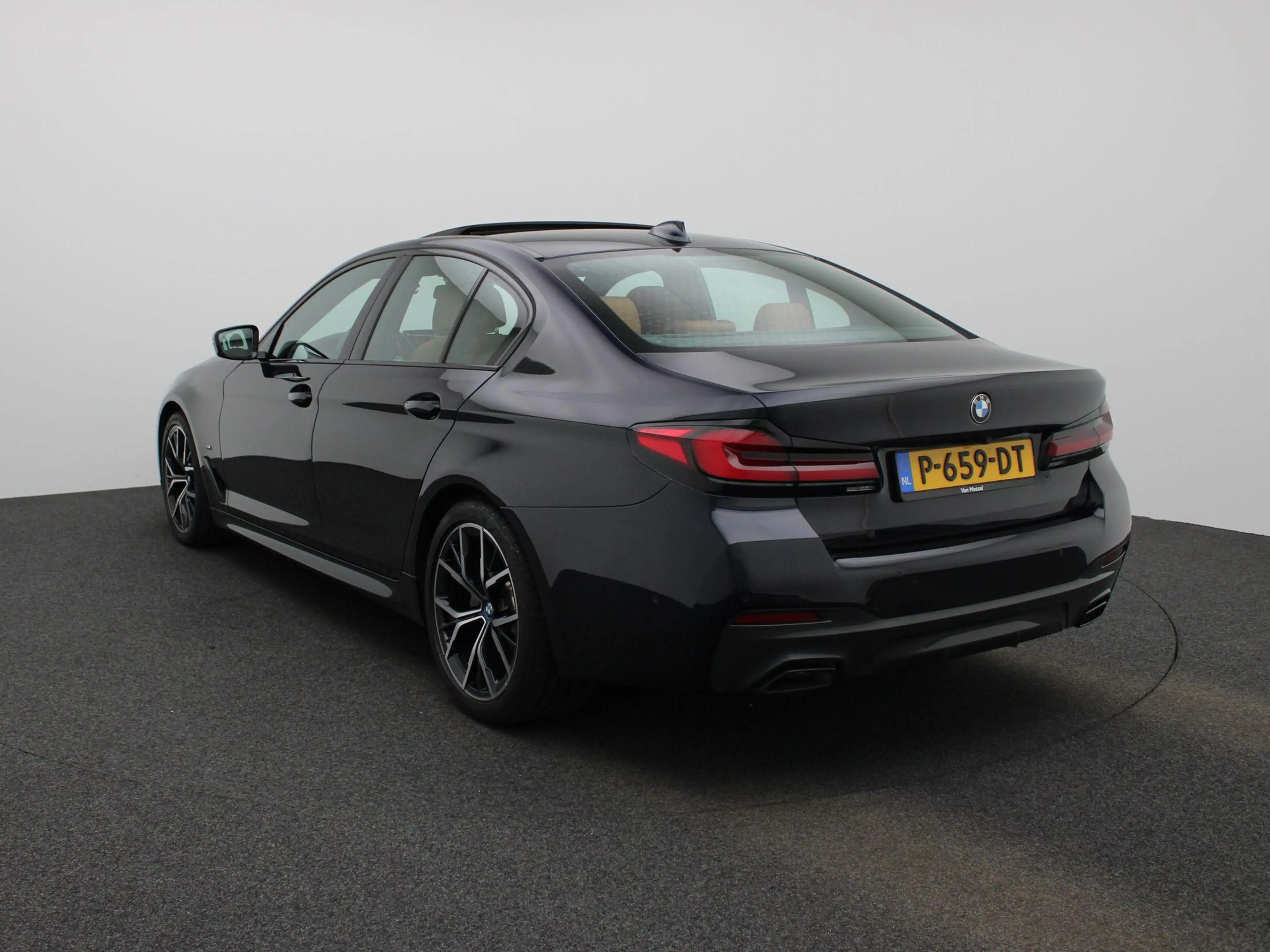 BMW 520 5-serie 520i Business Edition Plus | Automaat | Ap — photo 2
