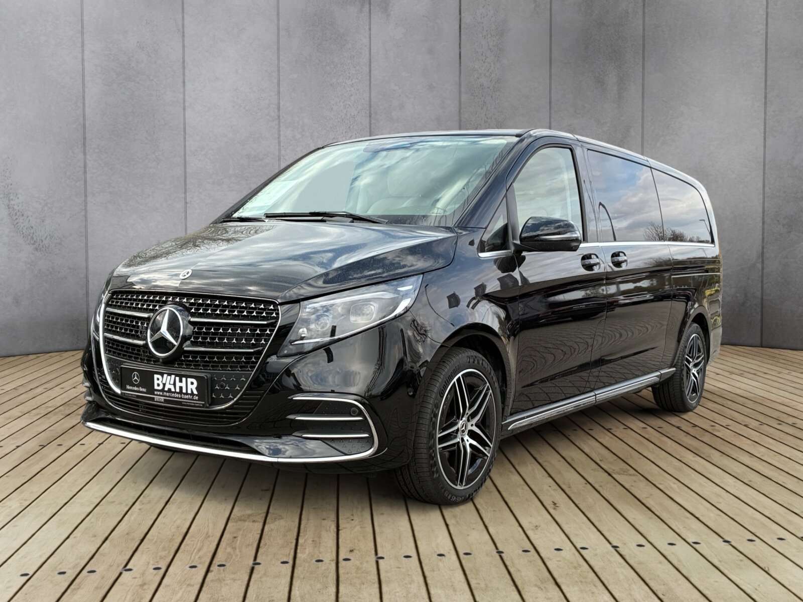 Second hand Mercedes Benz V-Class 300