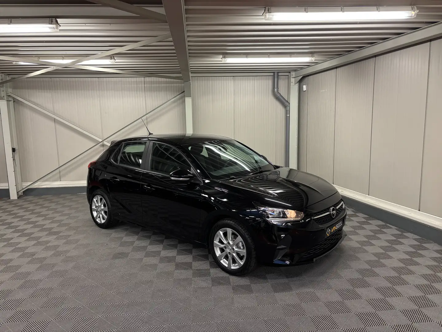 Opel Corsa Corsa 1.2 Start/Stop Edition Appel Navi Airco Noir - 1