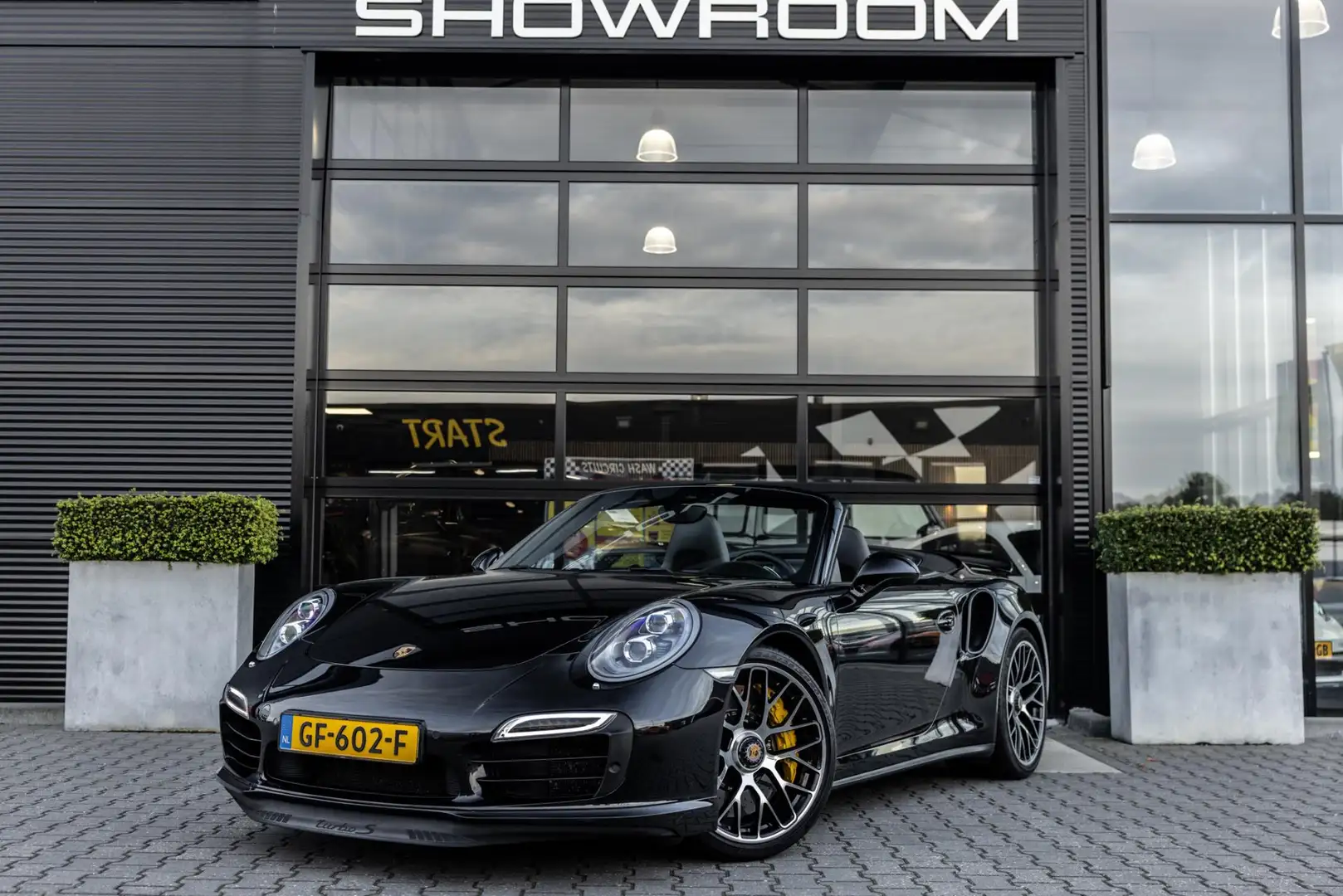 Porsche 991 Cabrio 991 3.8 Turbo S, 561 PK, Burmester, Lift, * Nero - 2