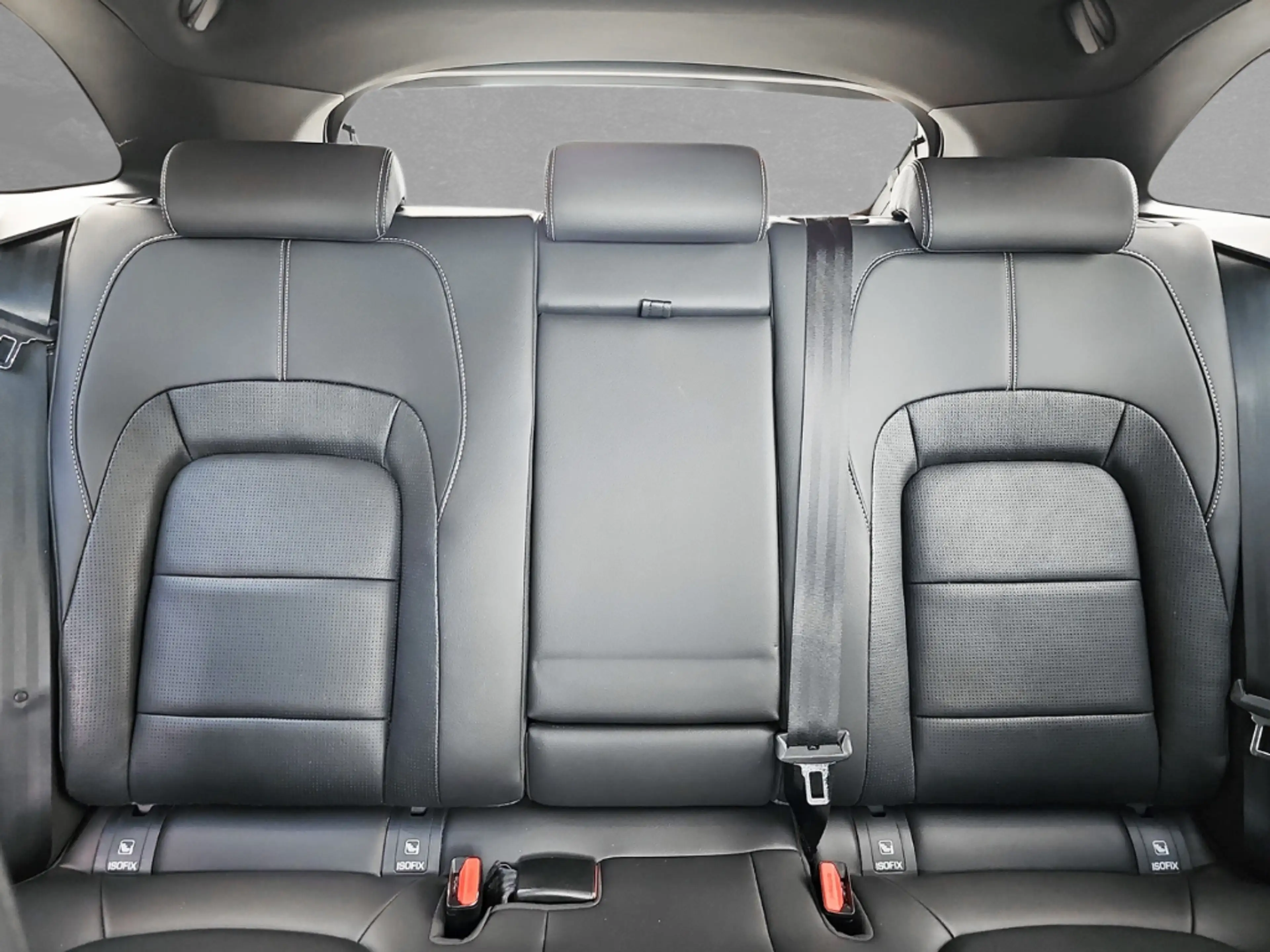 Jaguar F-Pace D200 AWD R-Dynamic SE — photo 11