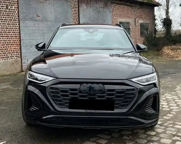 Audi Q8 e-tron Q8 50 e-tron quattro Advanced