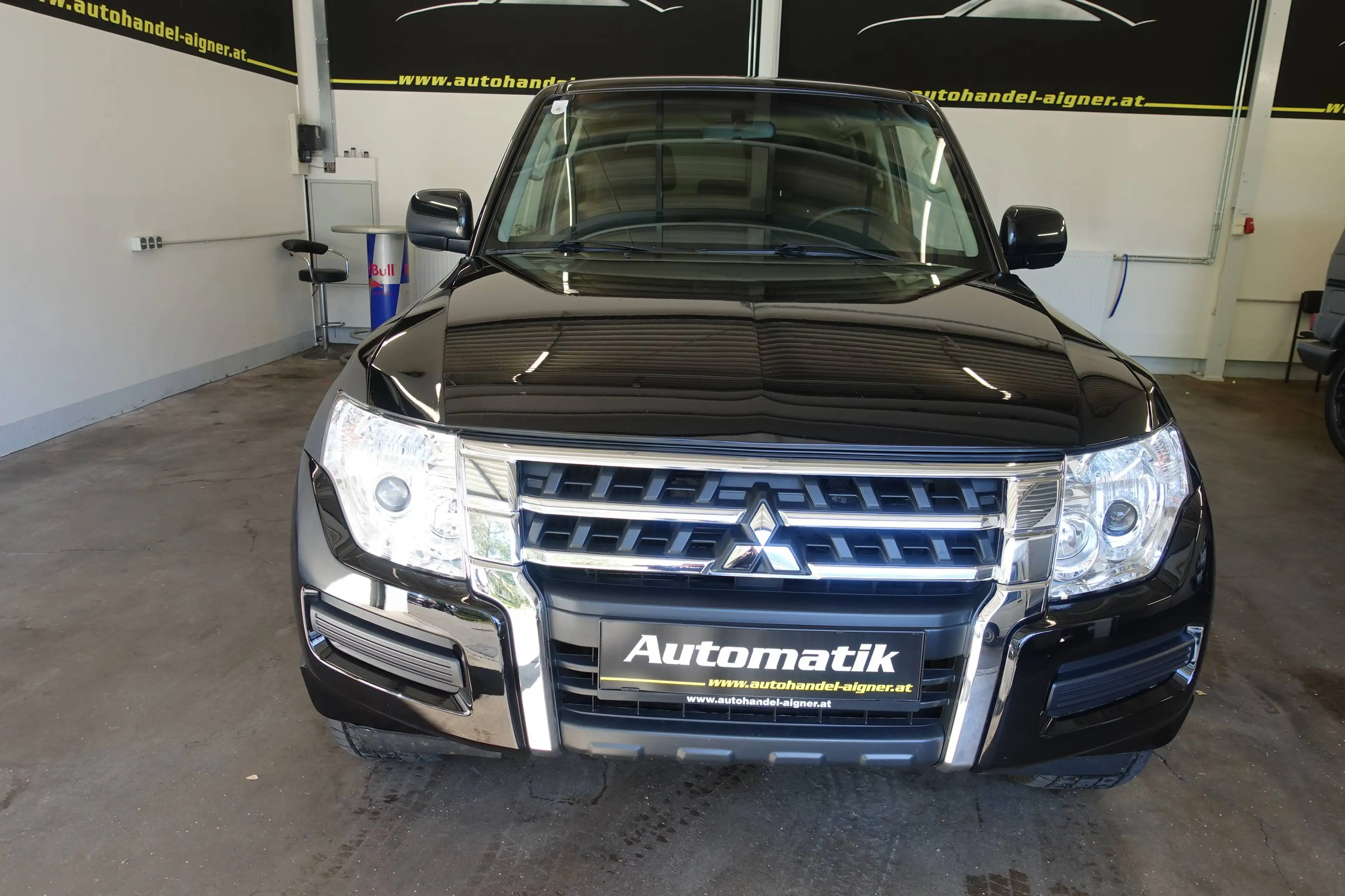 Mitsubishi Pajero 3.2 Di-D Inform — photo 2