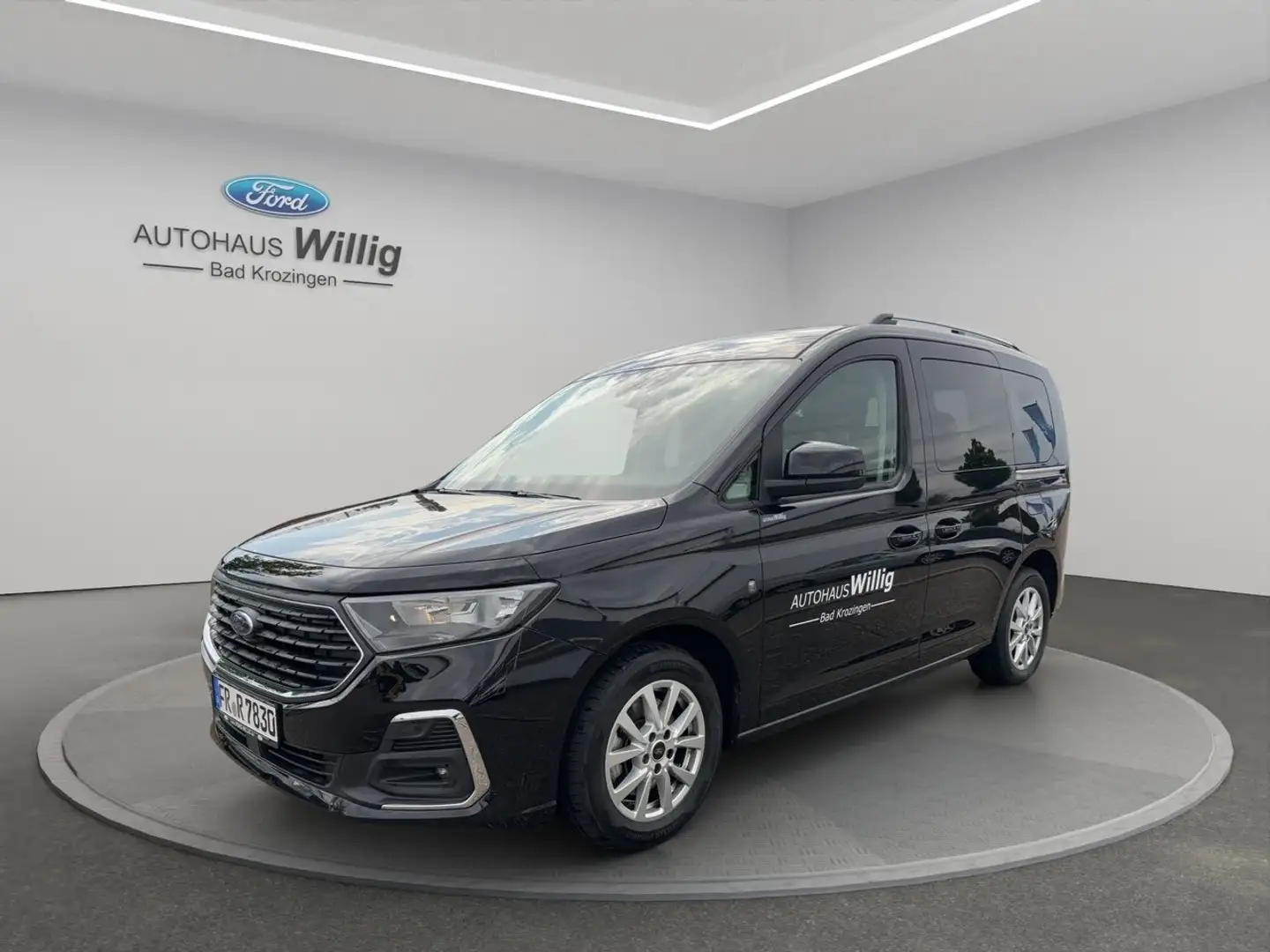 Ford Tourneo Connect Titanium L1,beh. Frontscheibe,Klimaautomatik,Navi. Schwarz - 1