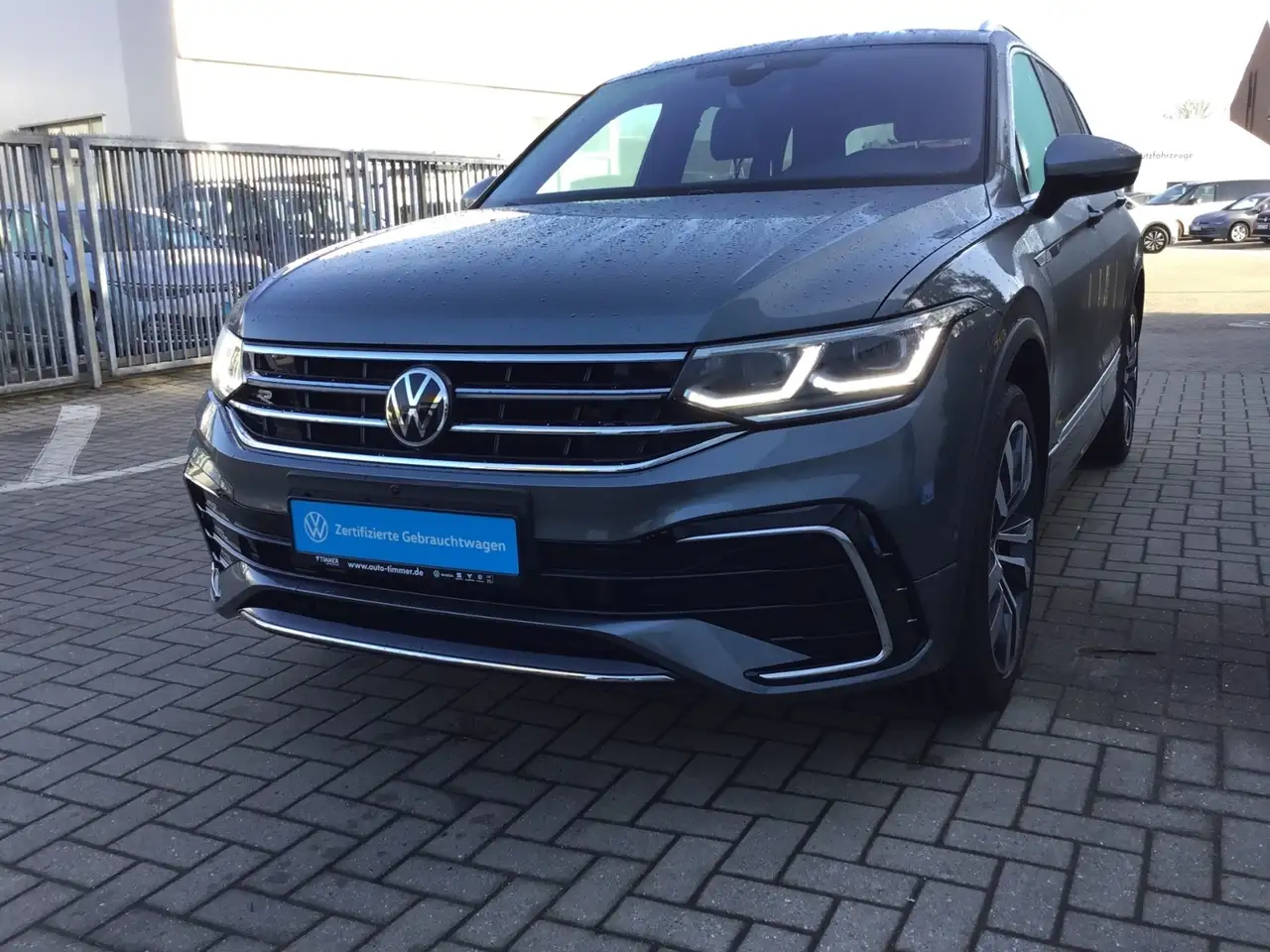 Volkswagen Tiguan Allspace 2.0 TDI DSG 4M R-LINE 7-SITZE +AHK +H&K +360° +IQ 6