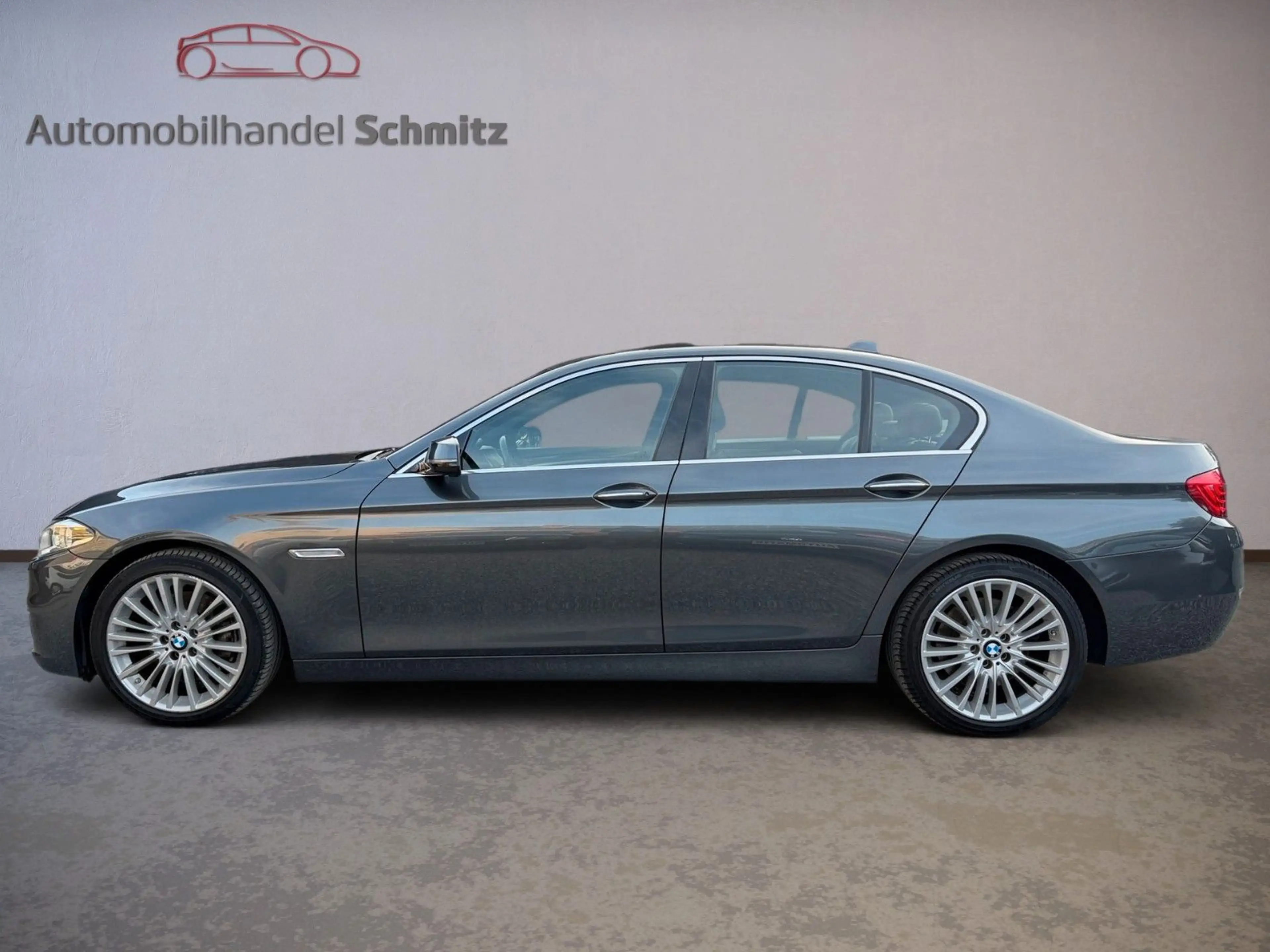 BMW 535 d xDrive Luxury Line Schiebedach HUD — photo 8