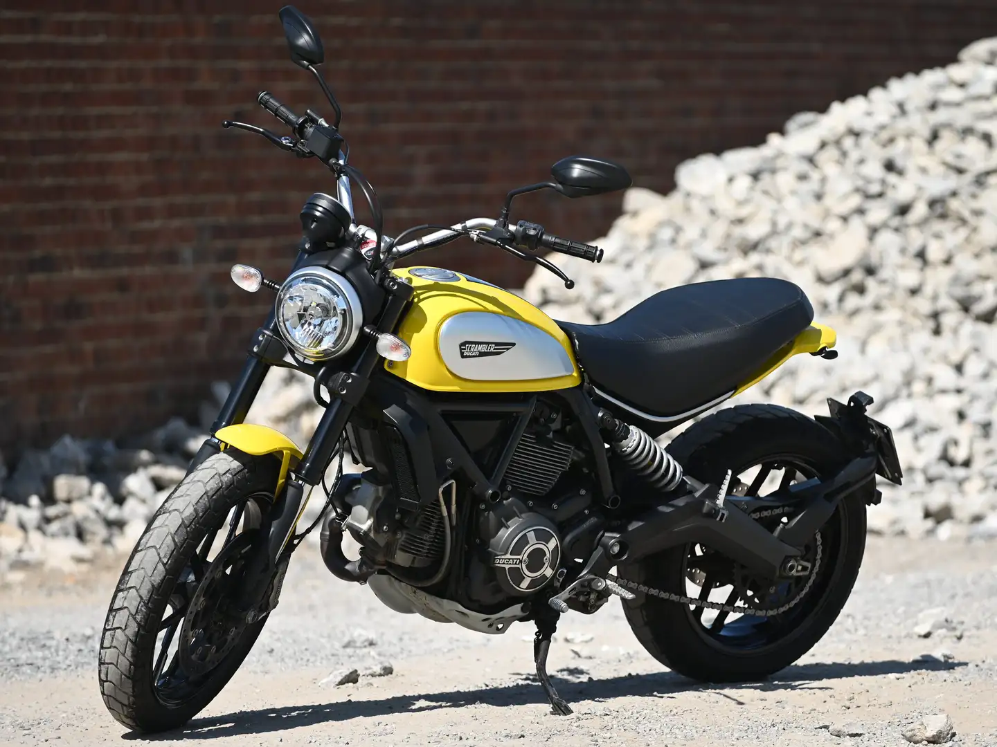 Ducati Scrambler Icon 800 Jaune - 1