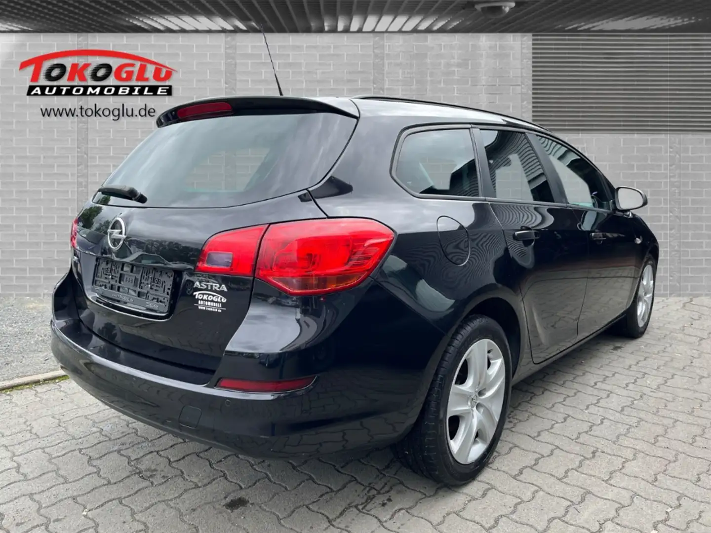 Opel Astra J Sports Tourer Selection 1.7 CDTI Klima el.SP Spi Schwarz - 2