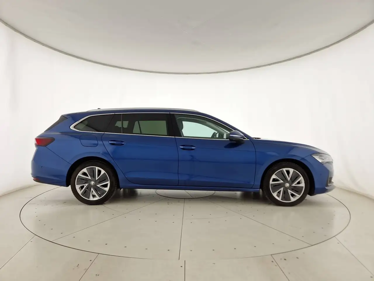 Skoda Superb wagon 2.0 tdi style 150cv dsg, миниатюра 2