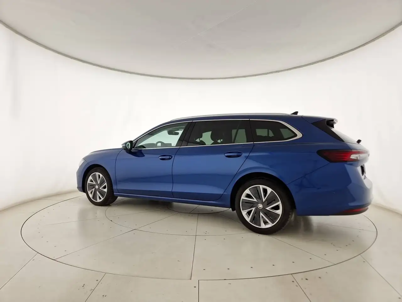 Skoda Superb wagon 2.0 tdi style 150cv dsg, миниатюра 5