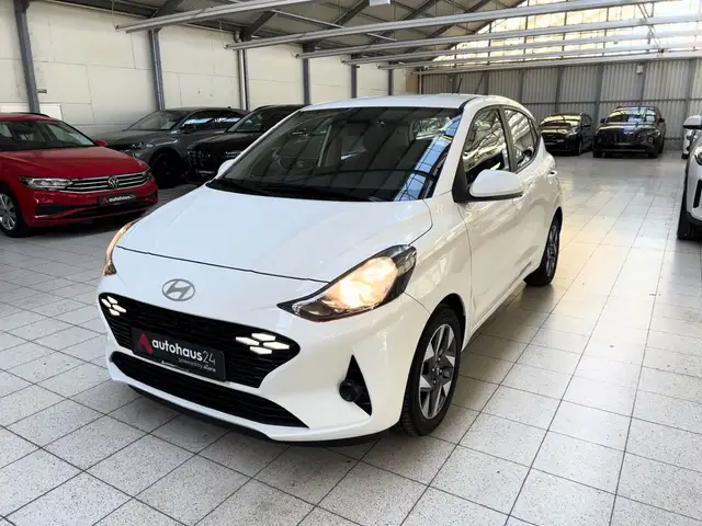 Hyundai I10 view 3