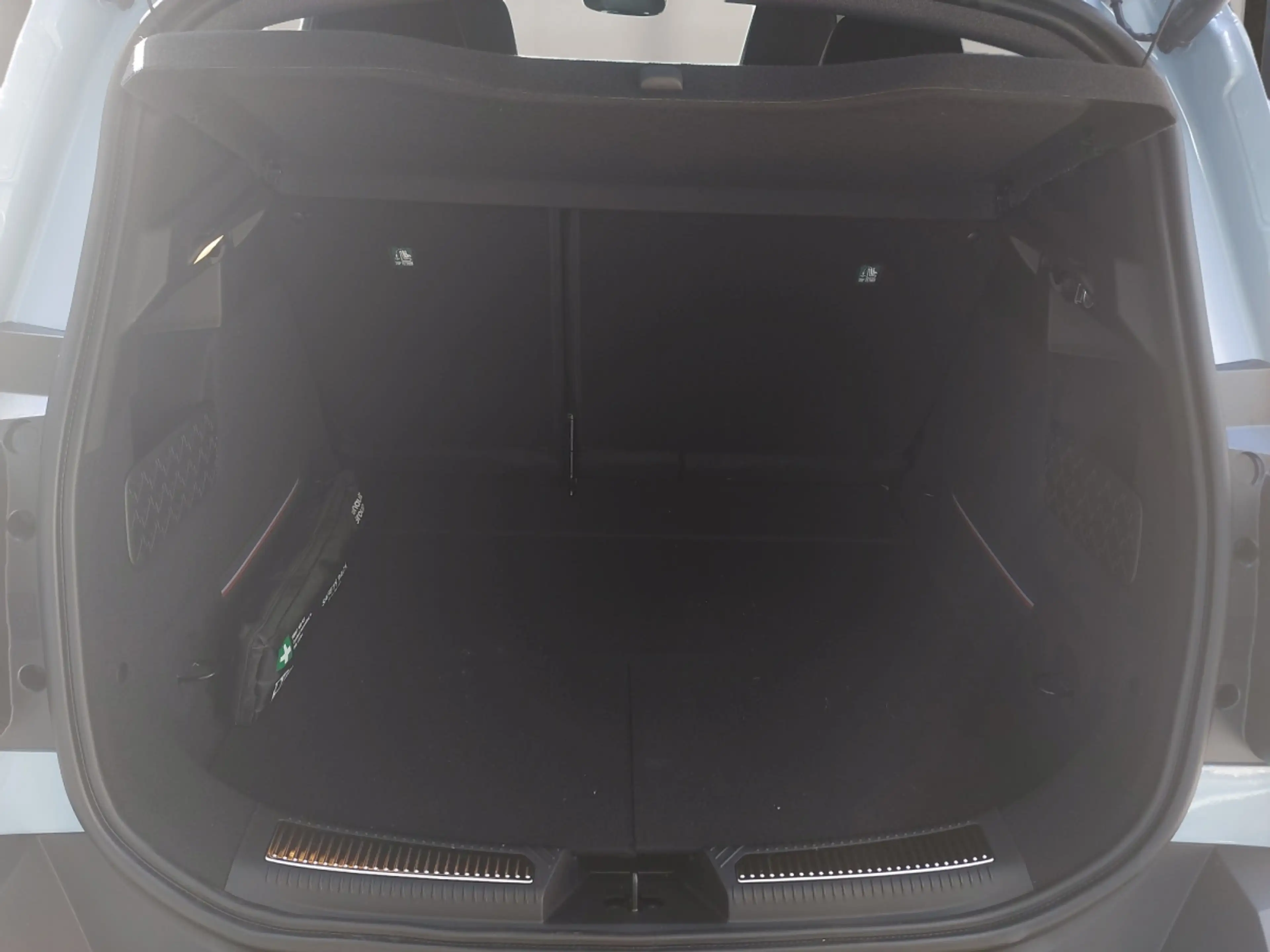 Renault R 4 E-Tech 150 PS 52kWh Comfort Range Iconic Plein Sud — photo 12
