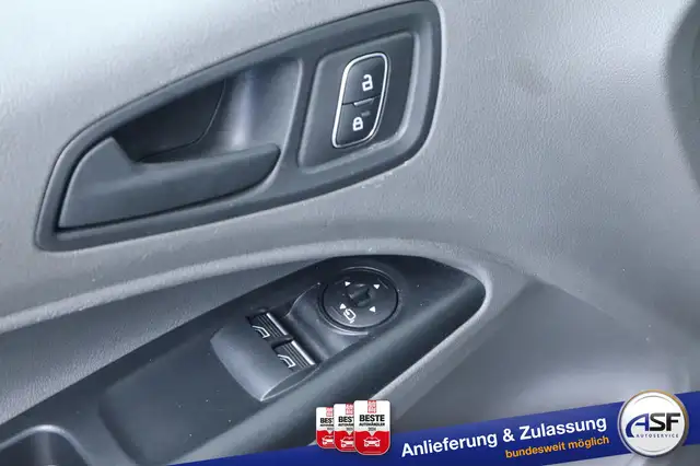 Ford Transit Connect view 15