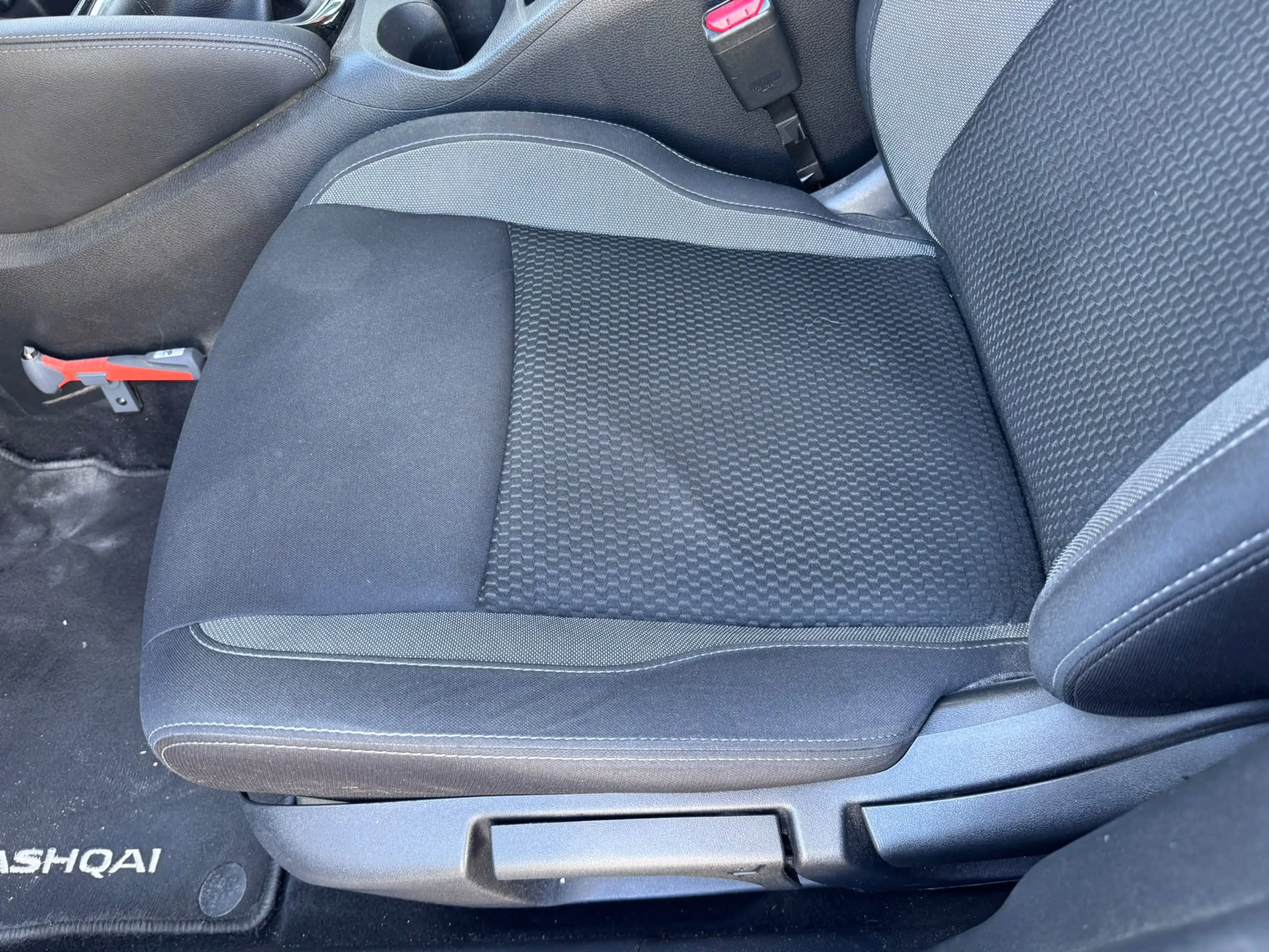 Nissan Qashqai 1.3 DIG-T Acces Edition — photo 7