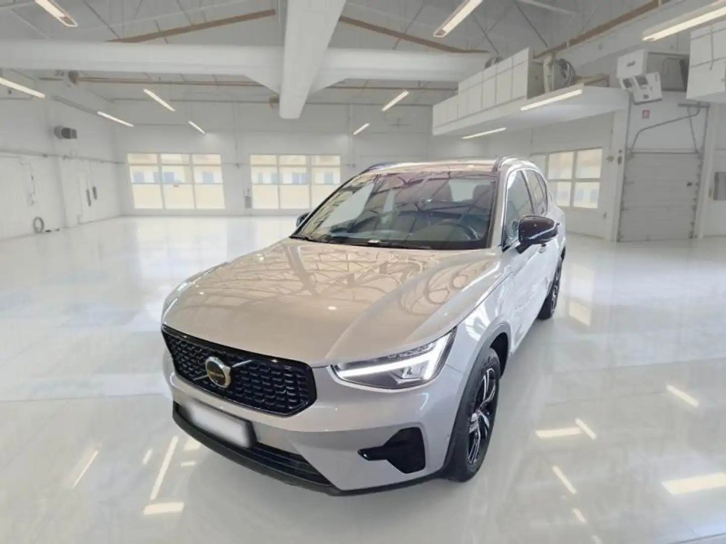 Volvo XC40 2.0 B4 Mhev Plus Dark Auto KM 9.000 IVA COMPRESA Grigio - 1