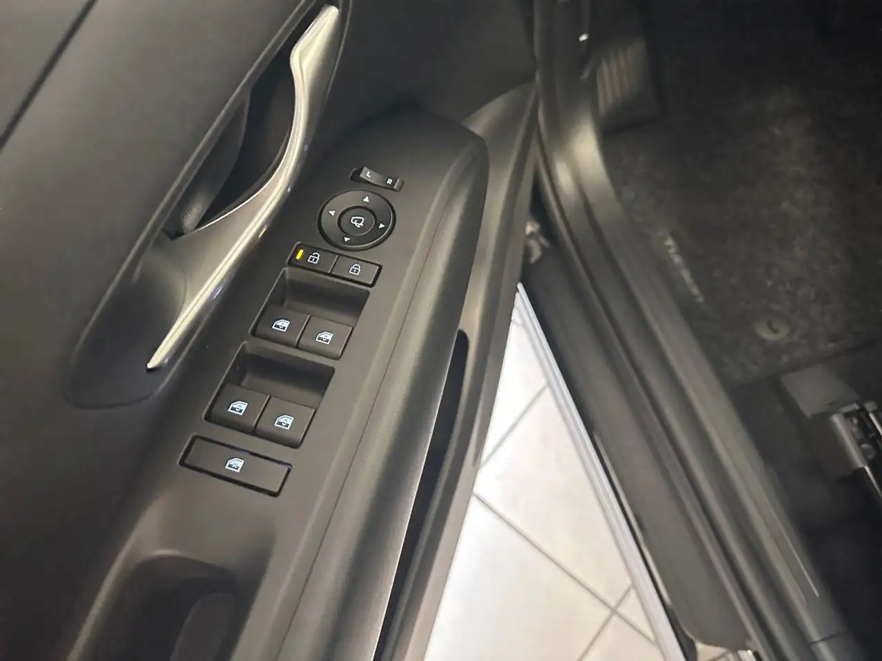 Hyundai TUCSON T-GDI DCT Trend Navi+virtCP+ACC+Kamera+SHZ+PDC+Kli 26
