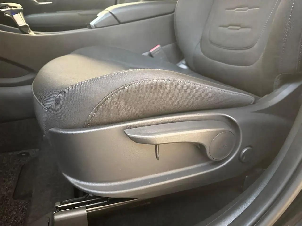 Hyundai TUCSON T-GDI DCT Trend Navi+virtCP+ACC+Kamera+SHZ+PDC+Kli 24