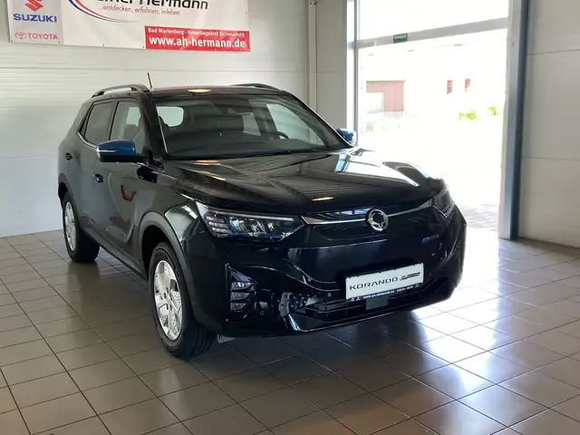 SsangYong Korando e-Motion TITANIUM ELEKTRO LEDER NAVI LED