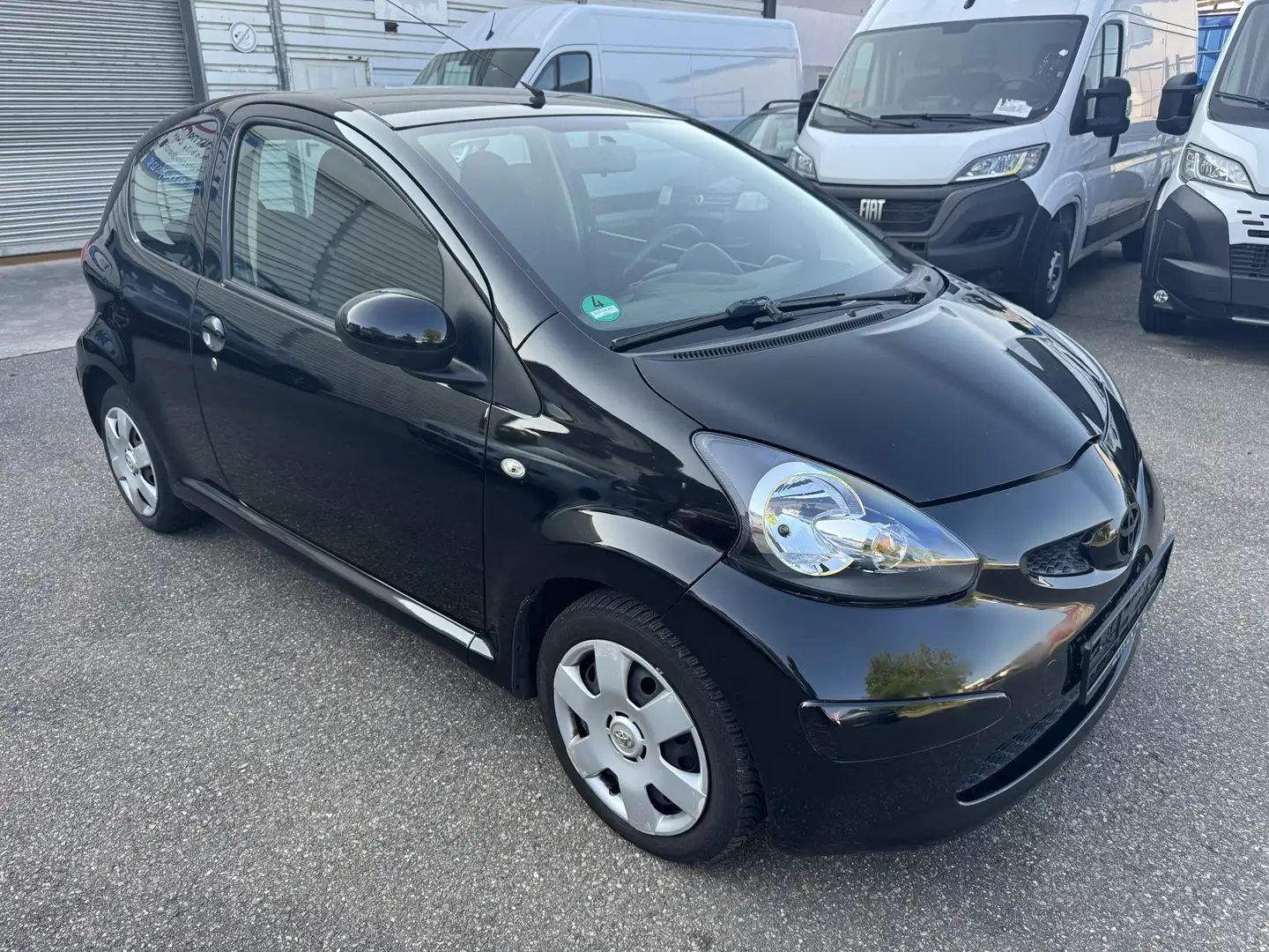 Toyota Aygo Cool. TÜV bis 05.2026 Schwarz - 2