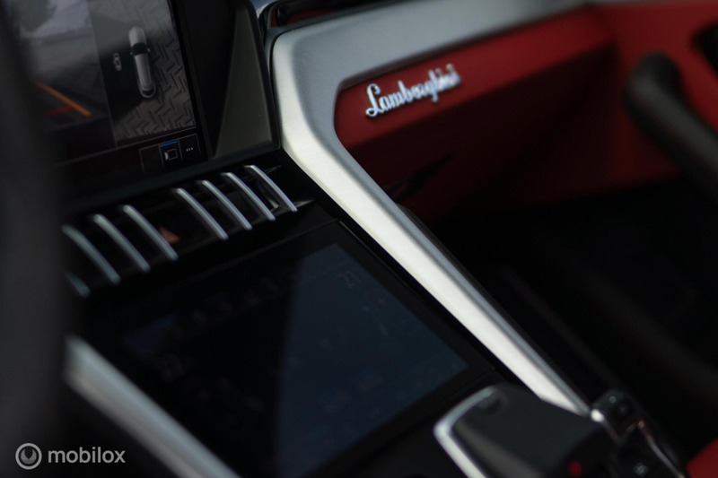 Lamborghini Urus 4.0 V8 Widebody Carbon 735pk | 23 inch SP — photo 21