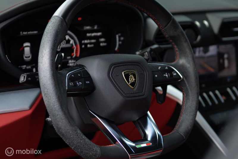 Lamborghini Urus 4.0 V8 Widebody Carbon 735pk | 23 inch SP — photo 17