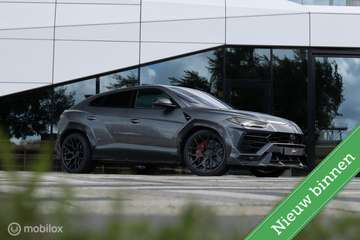 4.0 V8 Widebody Carbon 735pk | 23 inch SP