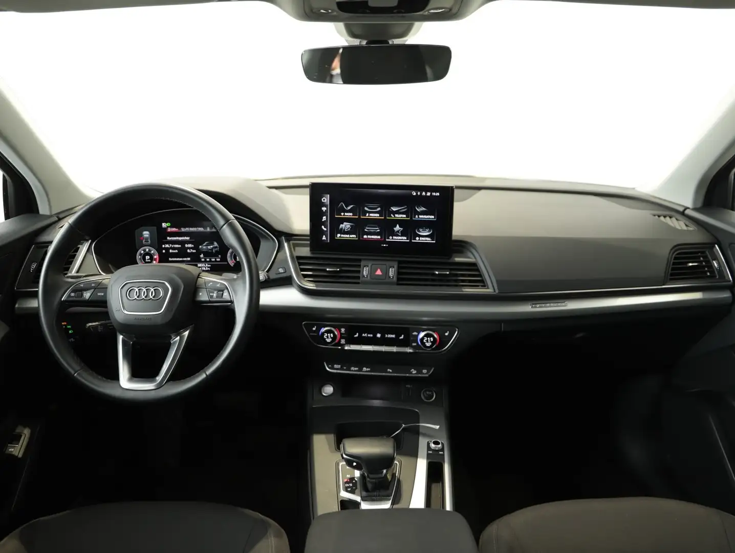 Audi Q5 40 TDI quattro intense Schwarz - 2