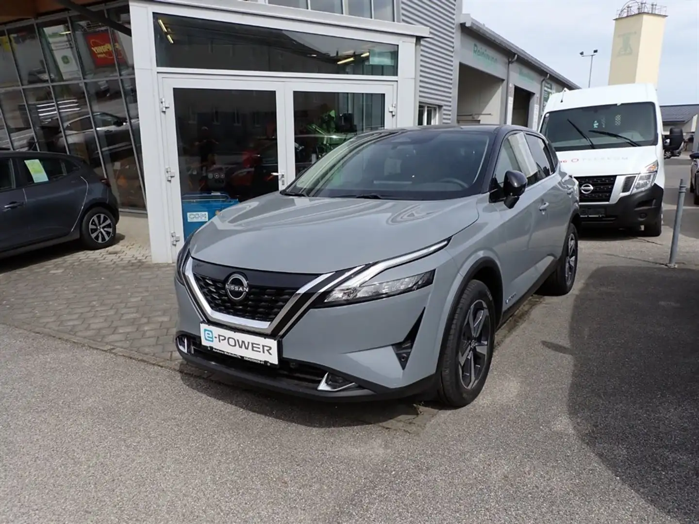 Nissan Qashqai J12A  1.5 VC-T e-Power 190 PS N-Connecta Winter Wit - 1