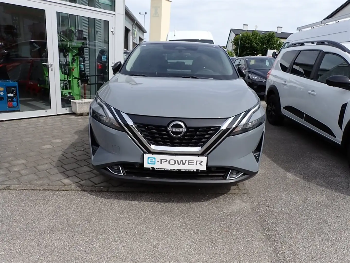 Nissan Qashqai J12A  1.5 VC-T e-Power 190 PS N-Connecta Winter Weiß - 2