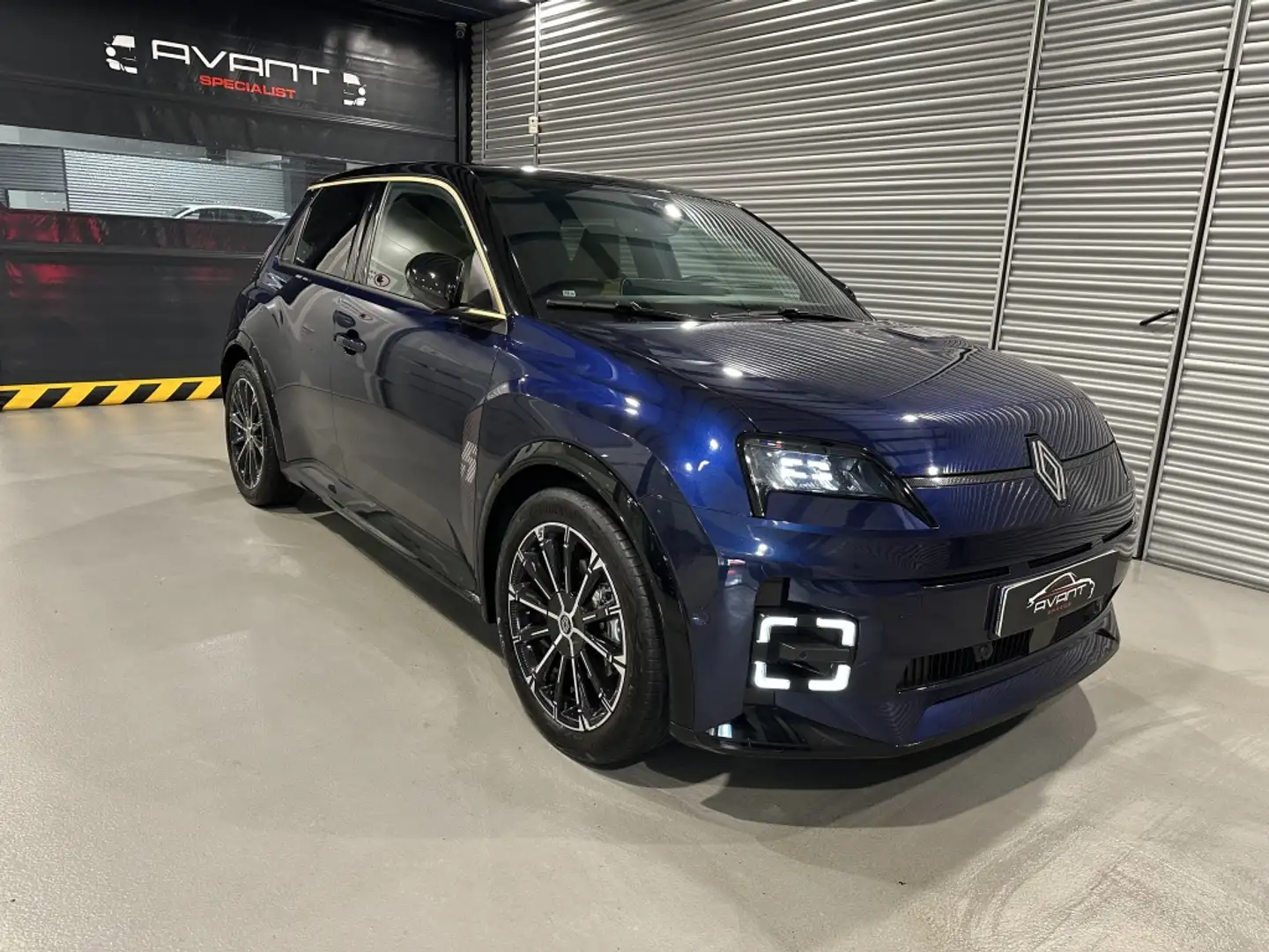 Renault Megane E-Tech 5 Evolution autonomía confort 110 kW Azul - 1