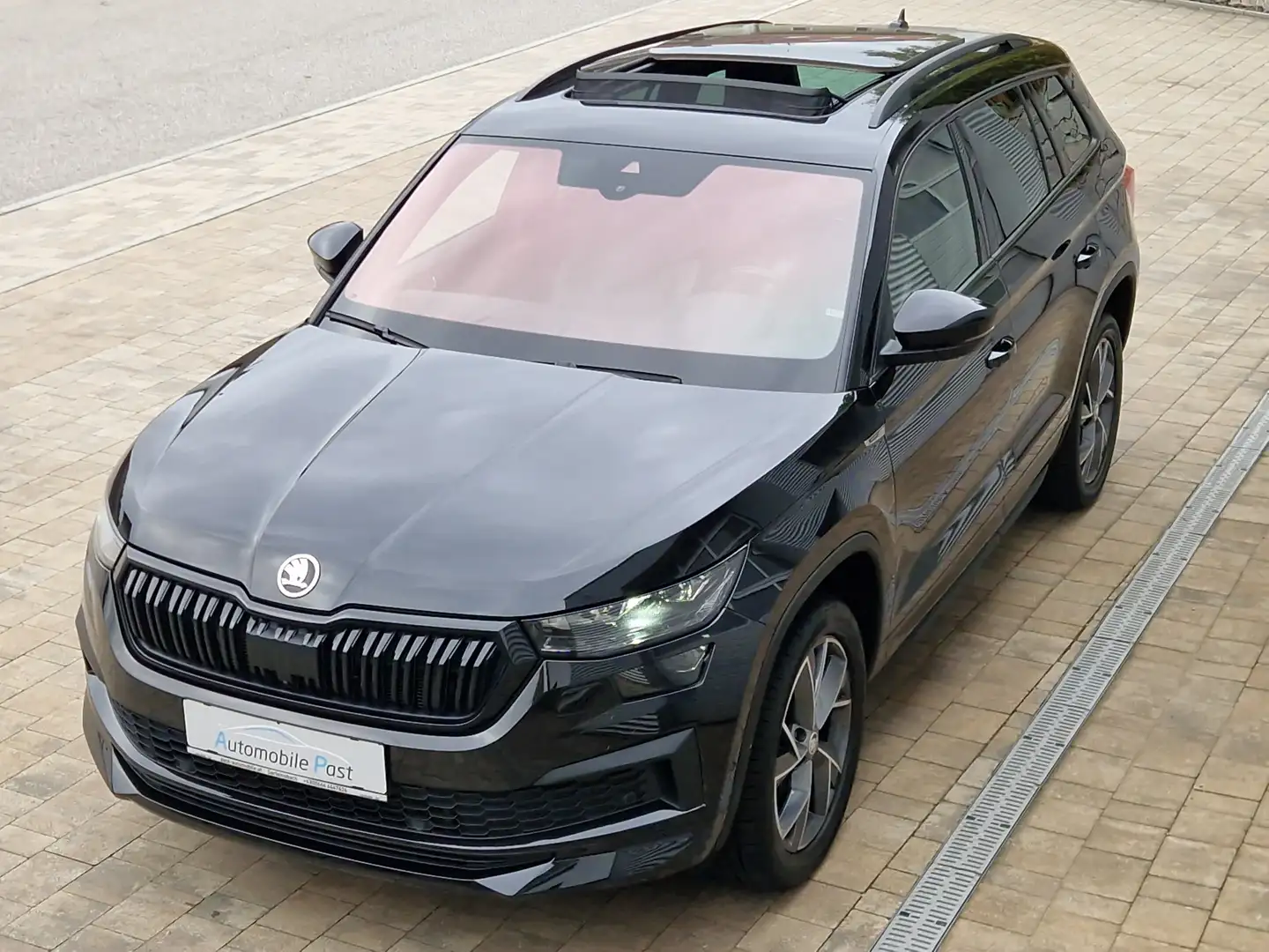 Skoda Kodiaq Kodiaq 2,0 TDI DSG Sportline, Mega Ausstattung!!! Schwarz - 1