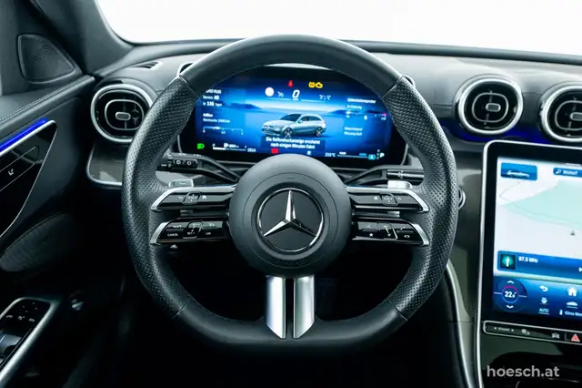 Mercedes-Benz C-Class view 6