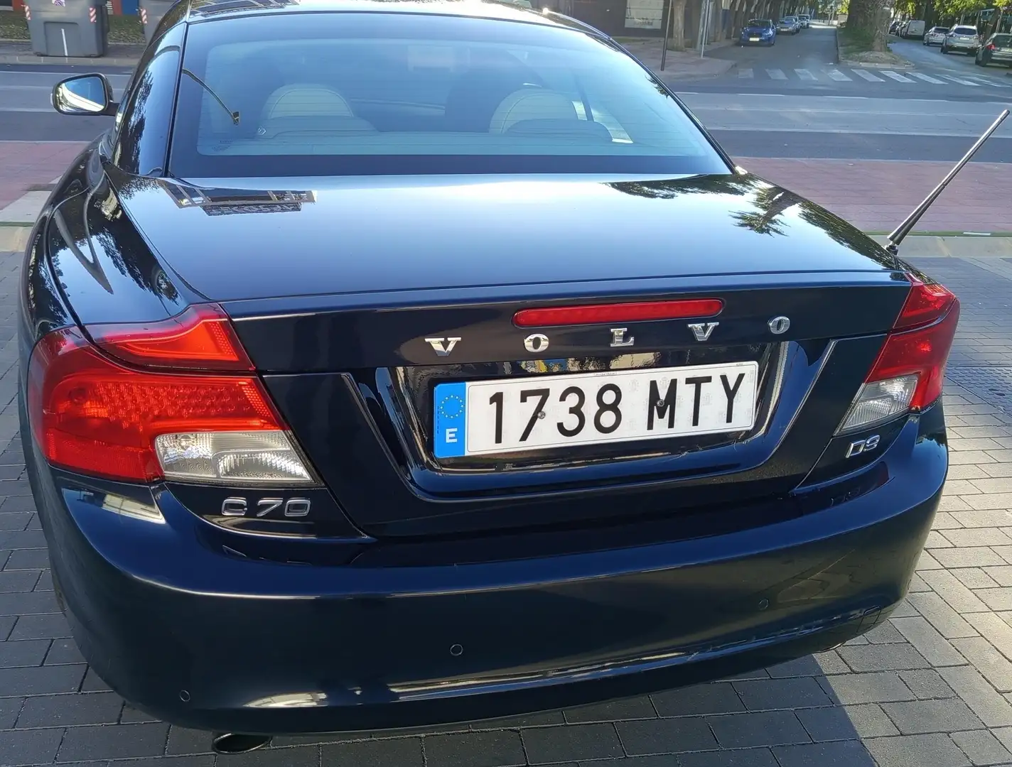 Volvo C70 D3+Momentum Azul - 2