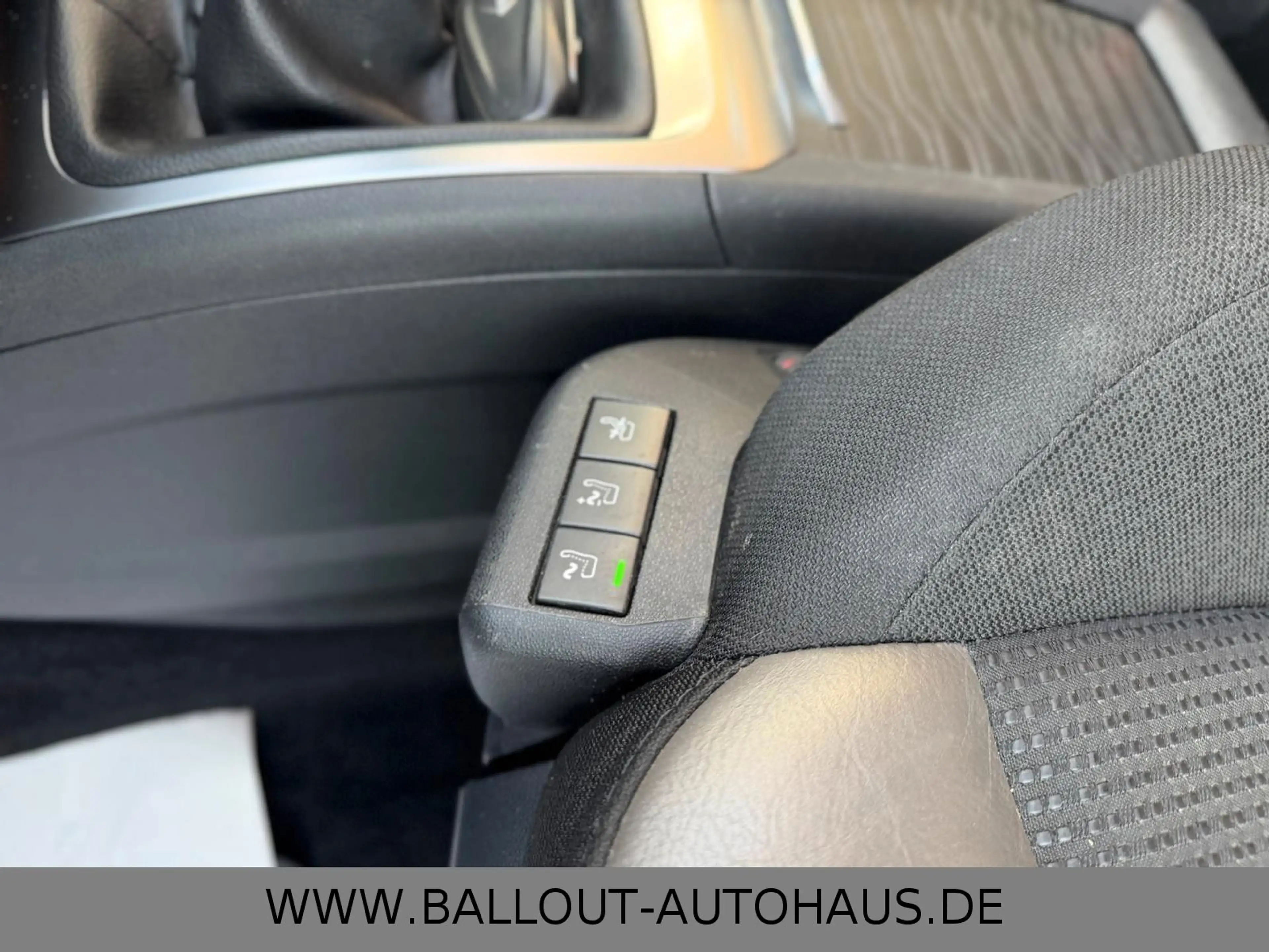 Citroen Grand C4 Picasso *2.HAND*KLIMA*NAVI*TOT*7-SITZER* — photo 12