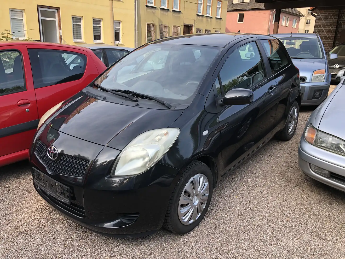 Toyota Yaris Yaris 3-Türer 1.0 VVT-i Cool Schwarz - 1