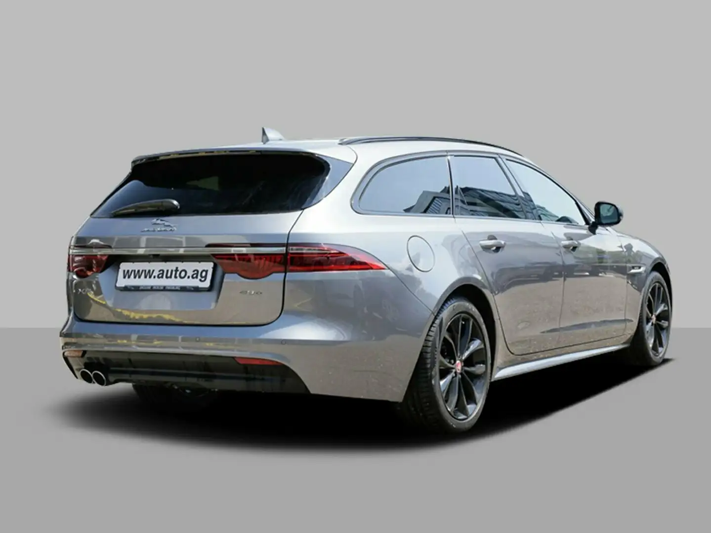 Jaguar XF SPORTBRAKE 20 D R-SPORT Šedá - 2