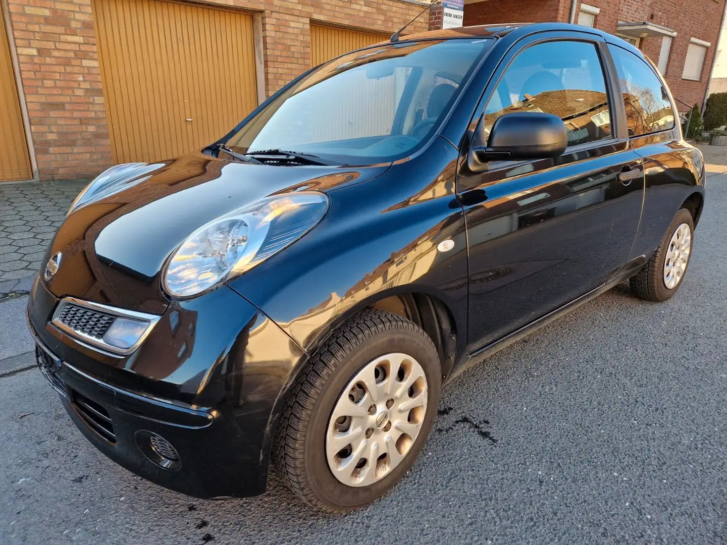 Nissan Micra Visia 1,3/Angemeldet/3Jahre Garantie inklusive! Чорний - 1