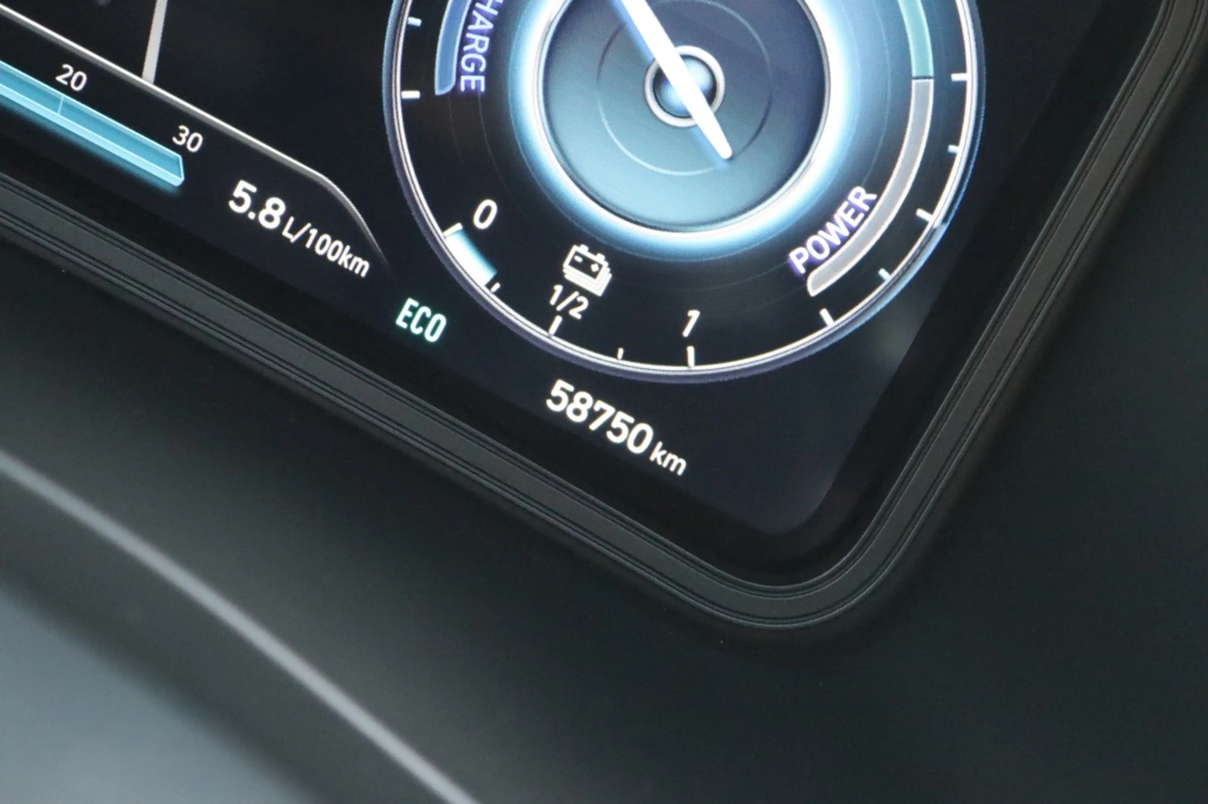 Hyundai KONA 1.6 GDI HEV Fashion — photo 15