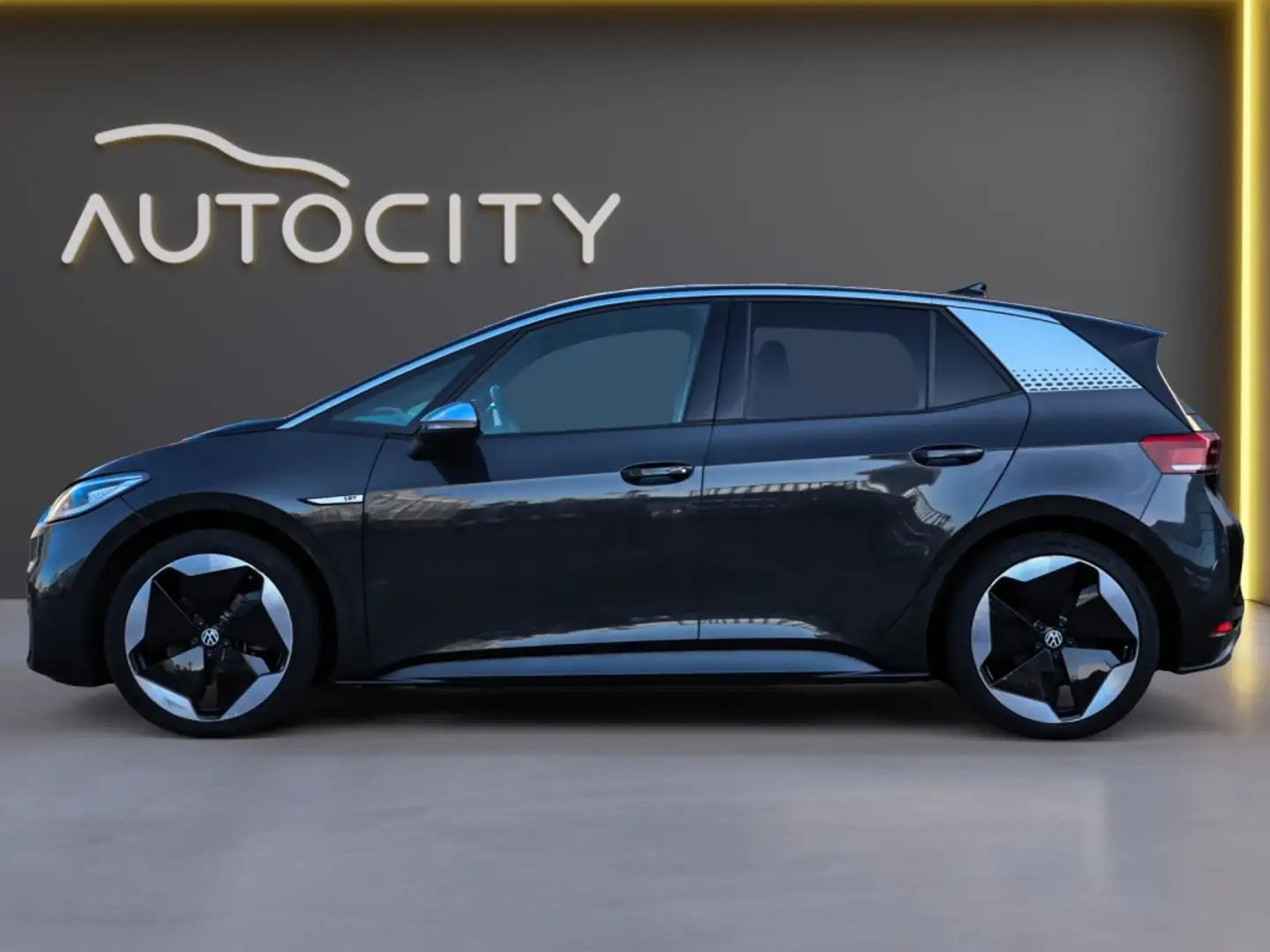 Volkswagen ID.3 First Max 58 kWh 90% SOH l IQ Lights l Pano l HUD Gris - 2