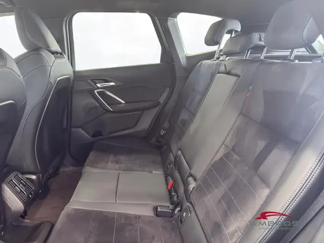 BMW X1 view 9