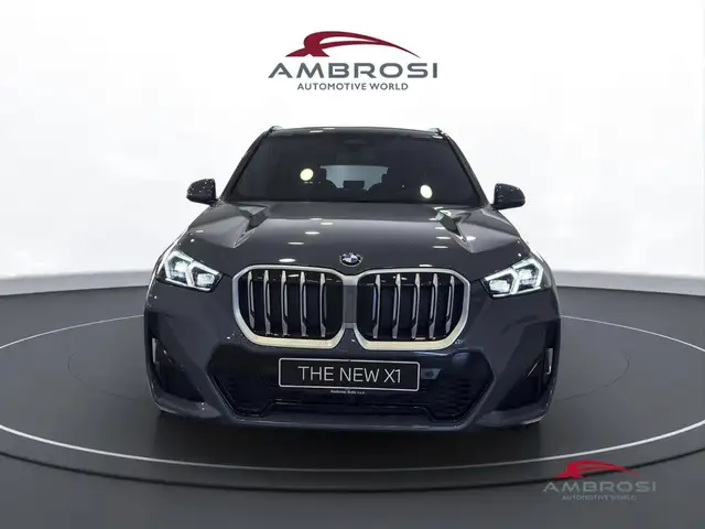 BMW X1 view 6