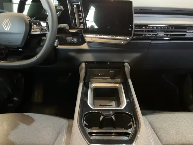 Renault Austral view 12