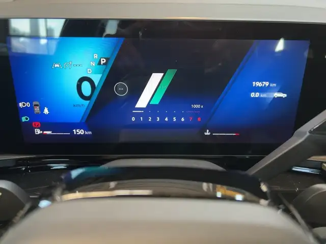 Renault Austral view 13