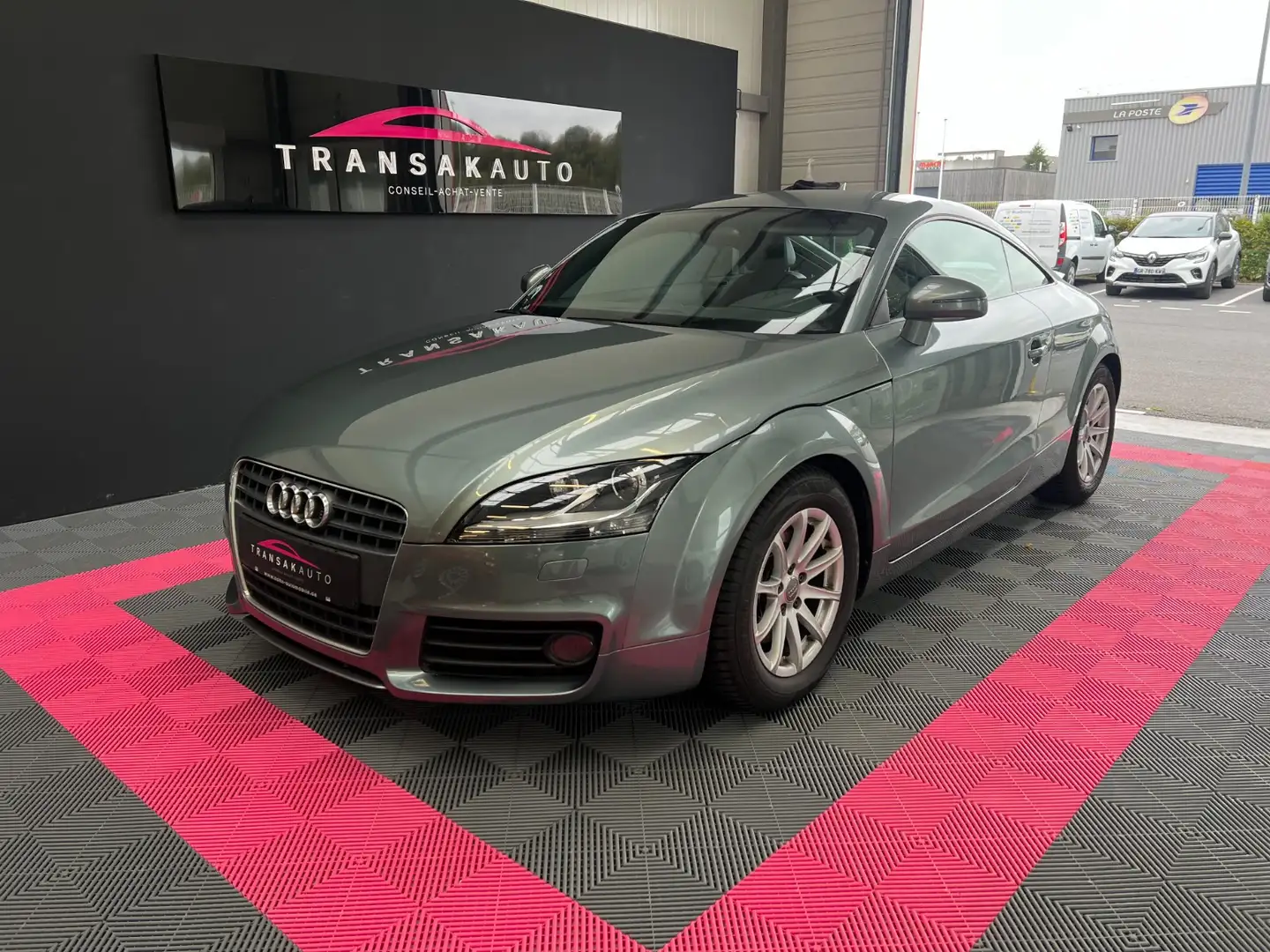 Audi Coupe Gris - 1